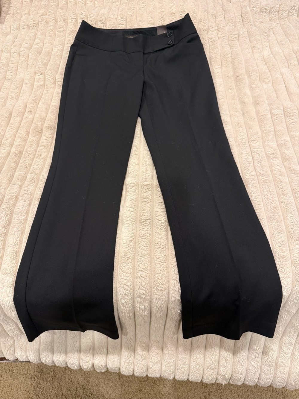 the Limited Collection Cassidy fit bootcut Women’s Dress Pants. NWT